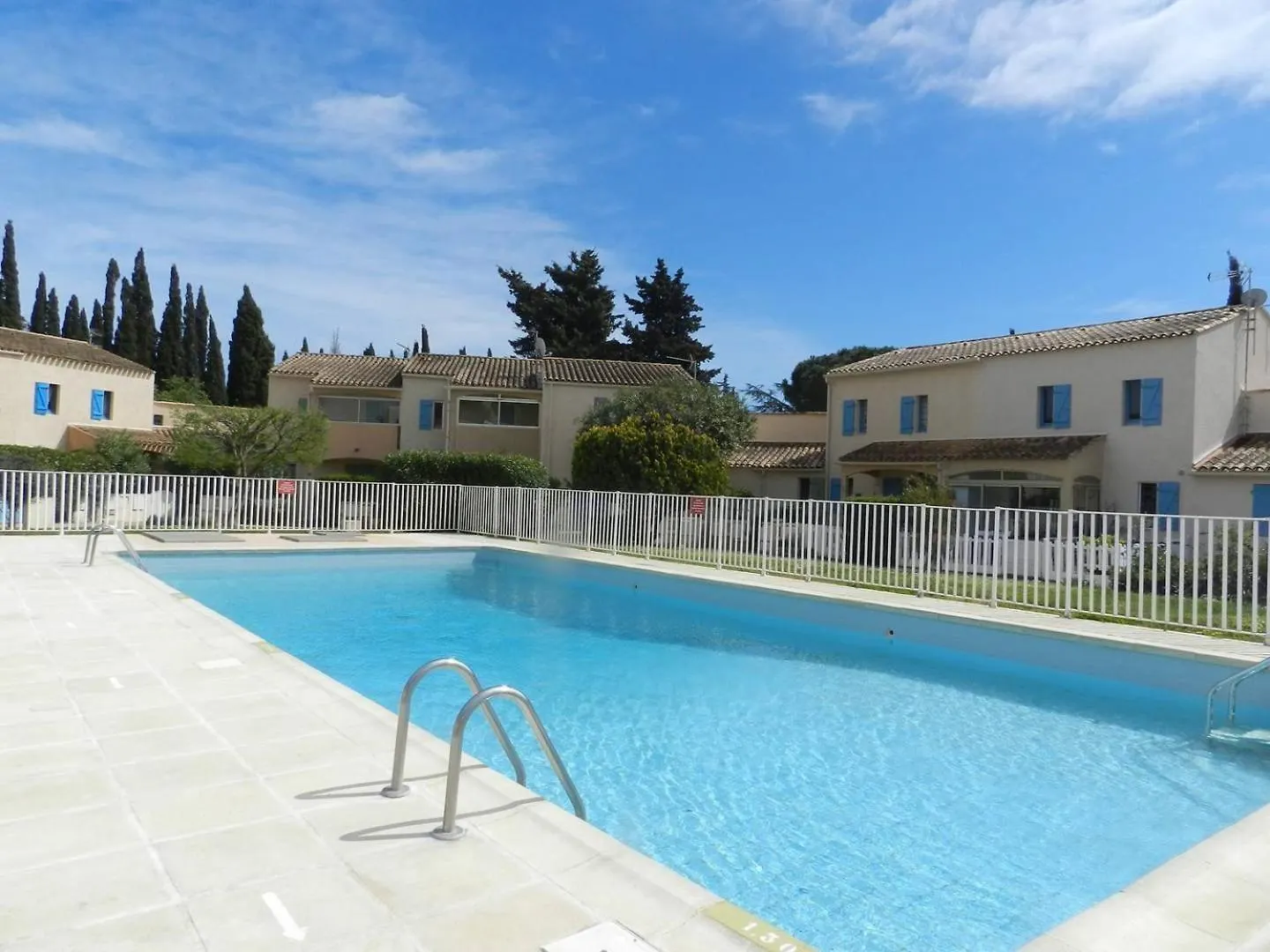Appartement 2 Pieces 4 Couchages A La Londe Les Maures Lal150-091 0*, La Londe-les-Maures France